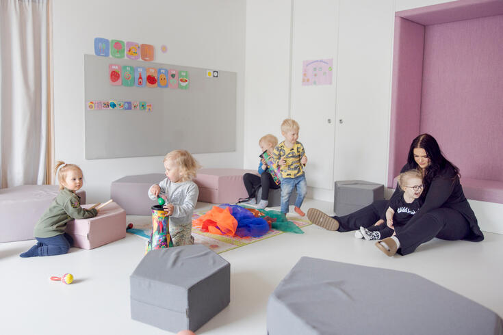 Varhaiskasvatuksen lastenhoitaja, kielikylpy, päiväkoti Lokki, Lauttasaari